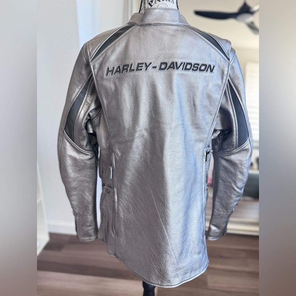 Harley Davidson Women’s Paradigm Triple Vented  Leather Riding Jacket Size XL